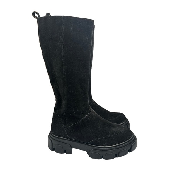 New Farm Rio Tall Boot Lug Chunky Sole Black Faux Suede - Picture 1 of 8